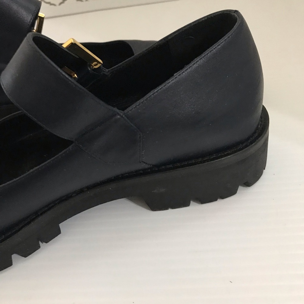 Suzanne Rae Navy Mary Jane Lug Sole Flats with Gold Buckle Size 39 - Picture 9 of 12